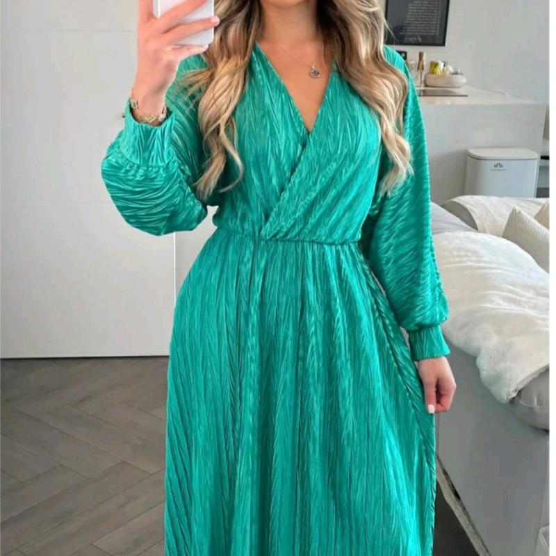 Mina Crinkled  V-Neck Maxi Dress Chic Casual Elegant 2