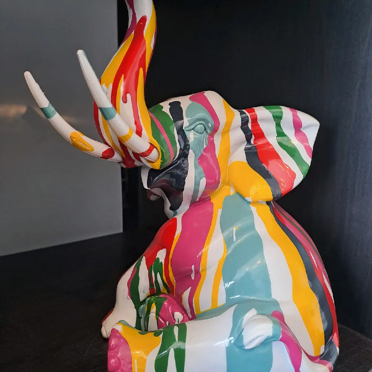 Drip Art Elephant Sitting - Brand new With Box