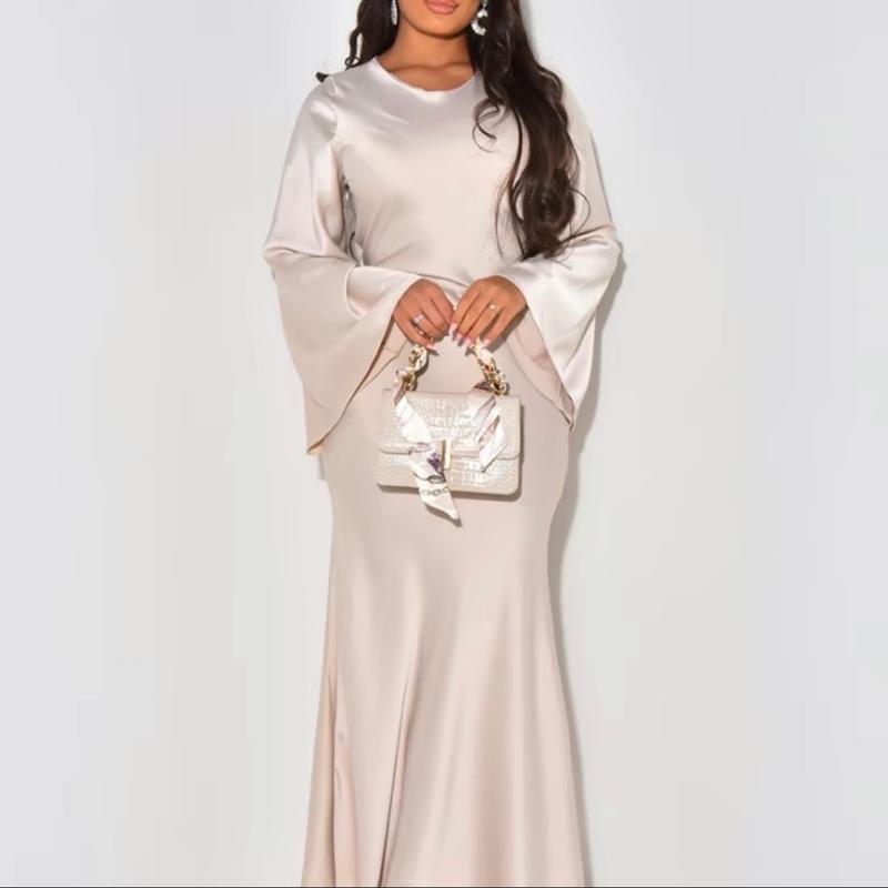 Maxi dress with tie back strings (6/12) 5