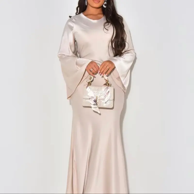 Maxi dress with tie back strings (6/12) 5