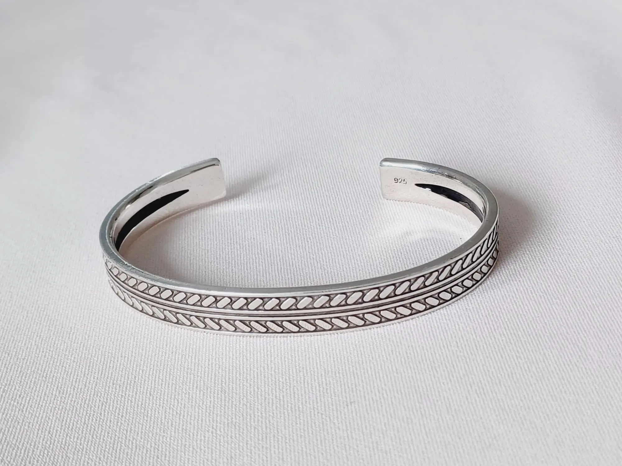 Stylish S925 Silver Unisex Bracelet Bangle
