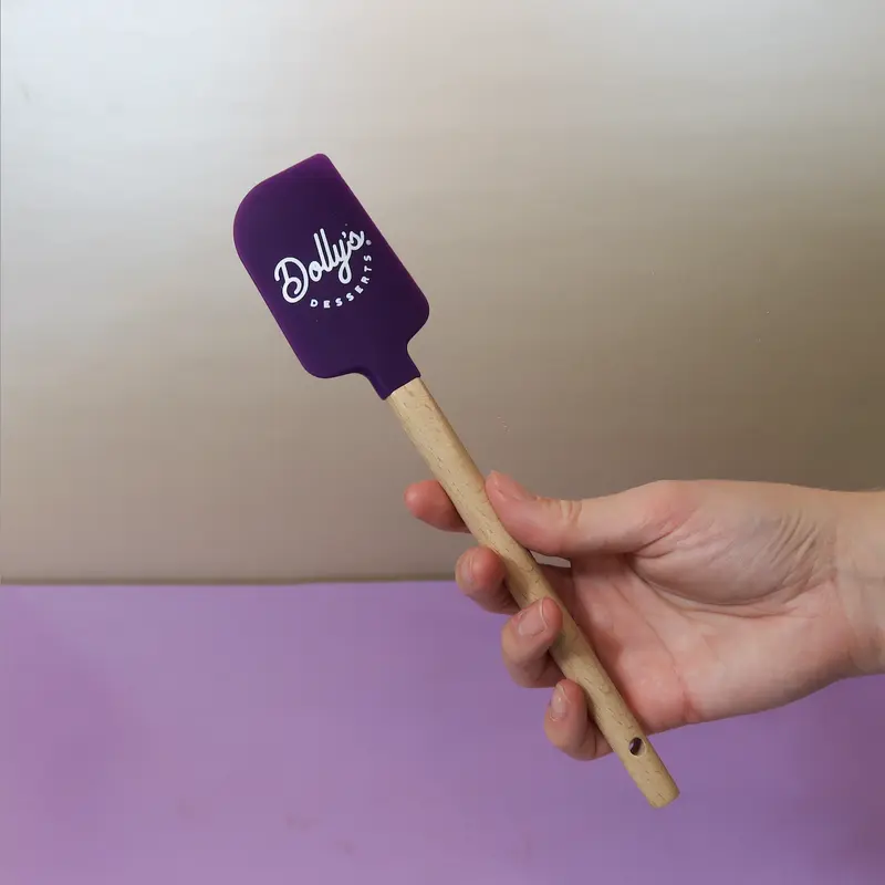 Dolly's Spatula 0