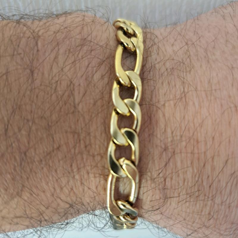 figaro link bracelet. gold or silver plated available. stainless Steel. 2
