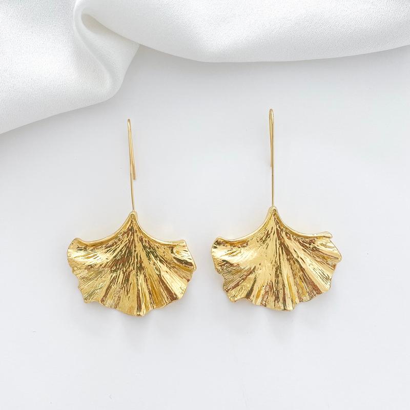 Drop Fan Gold Leaf Earrings earings 1