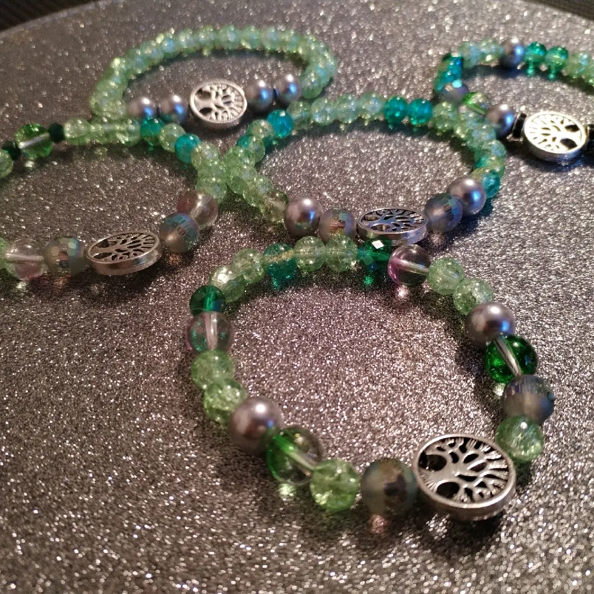 Beautiful Beadgreen Glass Tree of Life Bracelet for Women