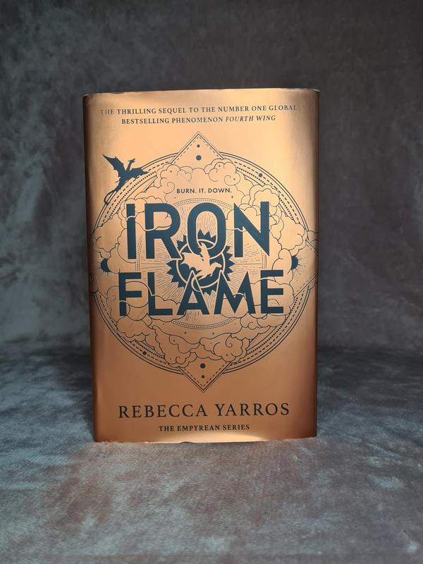 Iron Flame: DISCOVER THE GLOBAL PHENOMENON THAT EVERYONE CAN'T STOP TALKING ABOUT! (The Empyrean) Paperback 2
