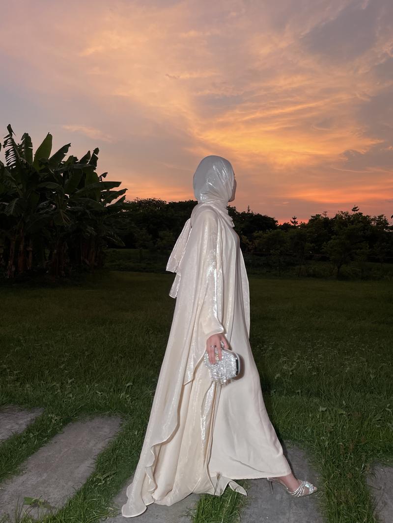 Product Introduction of #LY06  Ramadan Promotion Three-piece Elegant butterfly organza abaya set, shimmer abaya set with inner dress and hijab 2