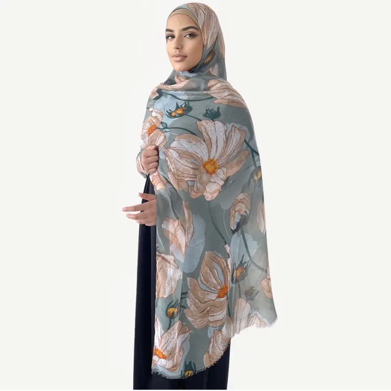 Soft and Breathable Printed maxi Hijab in Cotton Viscose Blend for Muslim Fashion Women 2