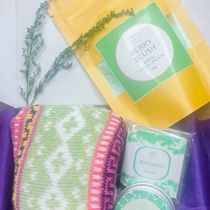 Mini Sample Box with Wax Melt, Bath Fizz, Body Balm, and Socks - Shea Butter  Skincare 1