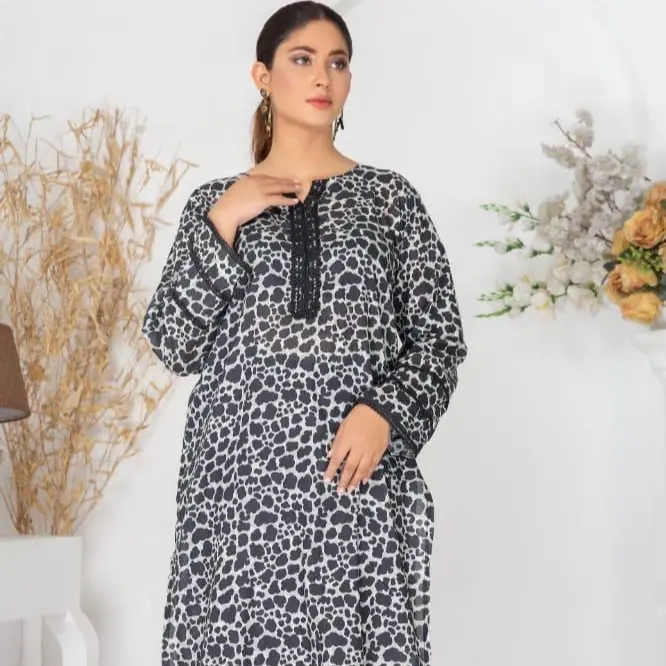 Menaal’s Tiger Print Law kurta 0