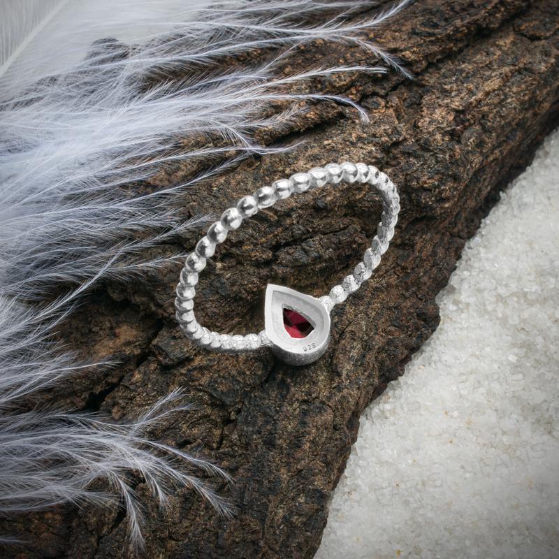 925 Sterling Silver Marquise Cut Red Garnet Ribbed Bubble Ladies Ring Gift Boxed Jewellery 3