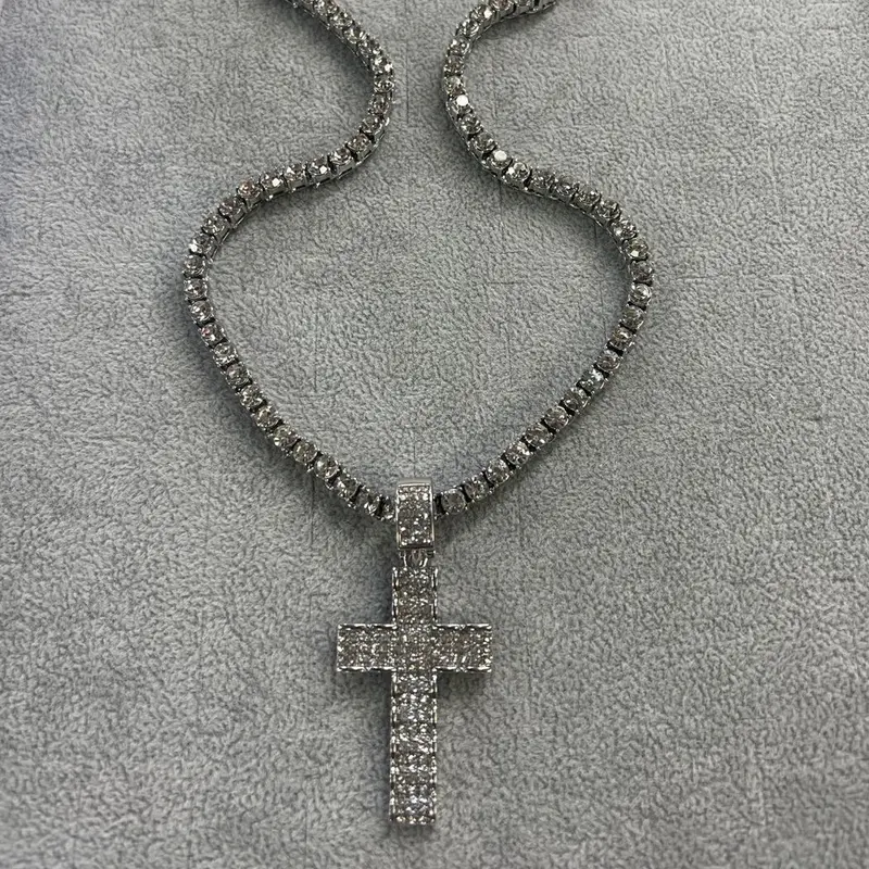 cross diamante  pendant and chain silver bling 0