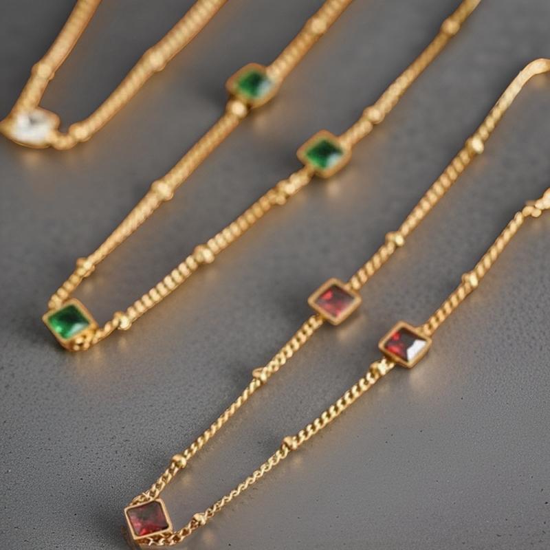 Vikki Square Zircon Necklaces / Stainless Steel 1