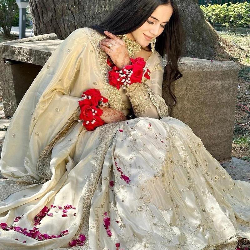 Pre order Off white sharara suit. Indian designer punjabi suit. Beautiful Wear Salwar Suit With Dupatta Readymade Stylish Sharara Set, Diwali Gift for Her 1