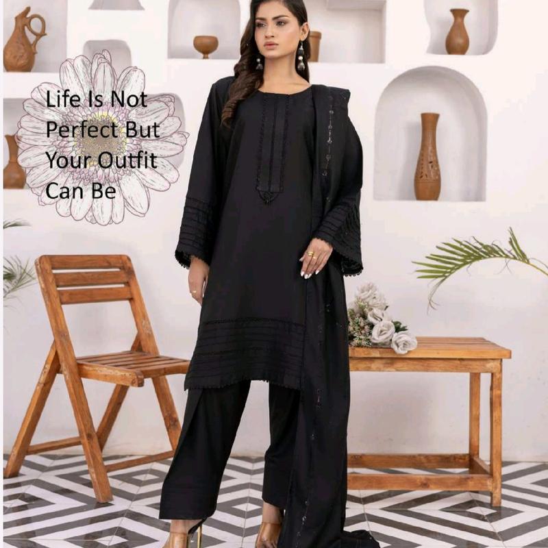 SUFFUSE DHANAK SUITS WITH SHAWLS 7