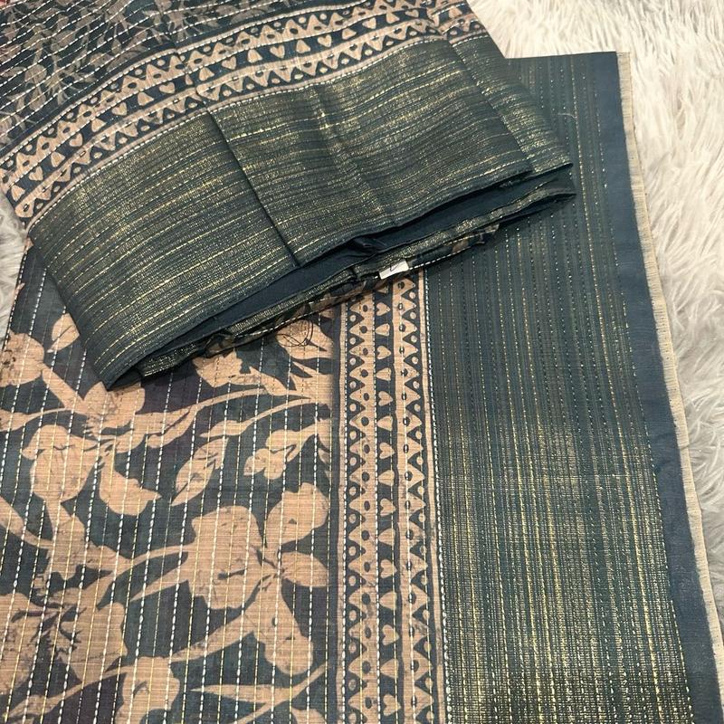 Women's Printed Flora Saree with Sequence Border for Formal Occasions - Womenswear 9