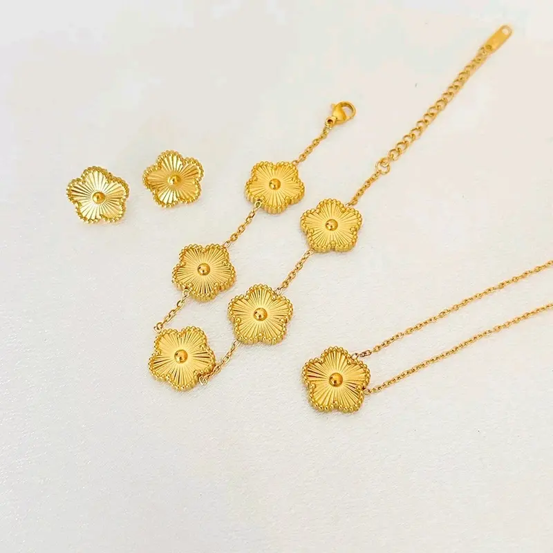 Unisex Gold Clover Set - Necklace, Bracelet, Studs and Earrings (4 Pieces) 1