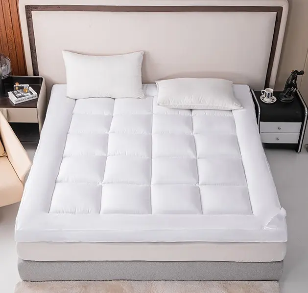 Luxurious Soft Mattress Topper - Extra Thick Comfy Bed 1000GSM Down Alternative Fill for Back Support, Breathable Hypoallergenic Mattress Topper Cover for Ultimate Comfort Box Stitched Quilted Bed Topper Pad with Strong Corner Elastic Straps All Sizes UK.