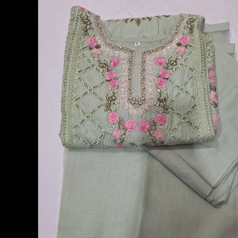 beautiful embroidered 3pc cotton lawn suite with khadi net dupatta. length 44.
