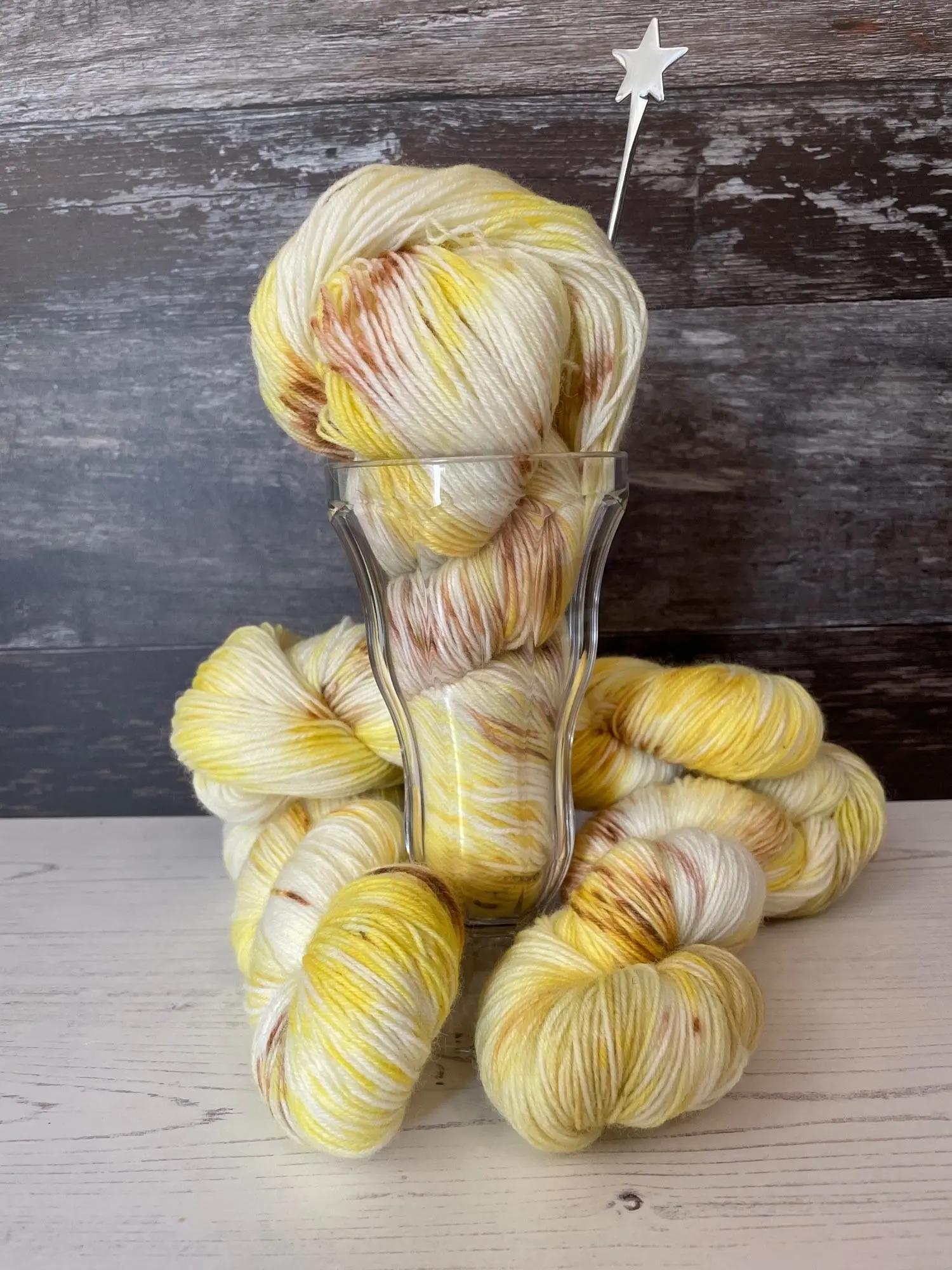 Banana Split, 4ply Merino Sock Yarn, 75% Merino 25% Nylon, 400m per 100g Skein - Lovehandyed by David