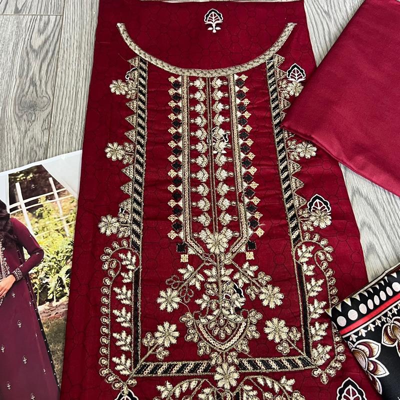 Embroidered lawn 3 piece. Lawn dupatta. Unstitched. Pakistani/Indian summer outfit. Casual. 7