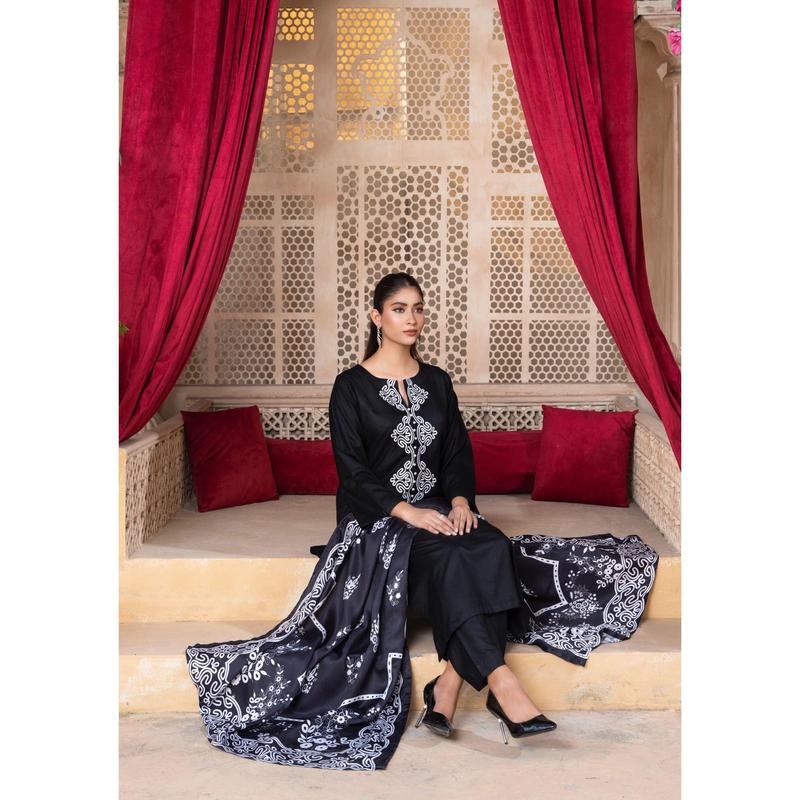 3 PIECE EMBROIDERED DHANAK READY TO WEAR SUIT 3