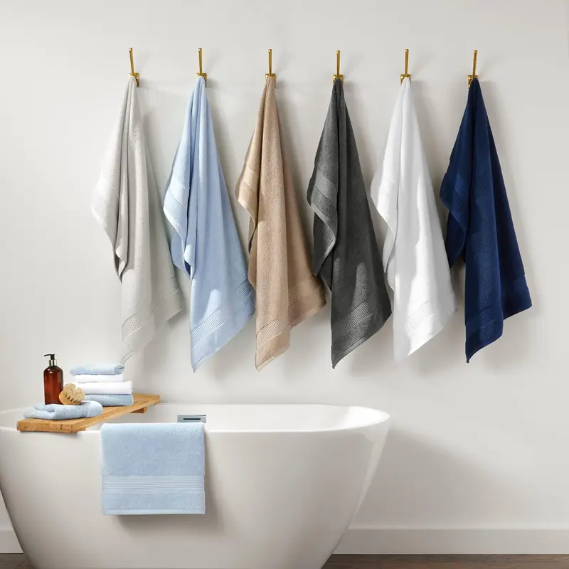 Bath Towel Luxurious Super Soft 100% Cotton, 700 GSM Premium Bath Towel, Lightweight and Highly Absorbent Quick Drying Towels, Luxury Bathroom Essentials for Hotels, Spa, Hosts, and Perfect for Daily Use 1