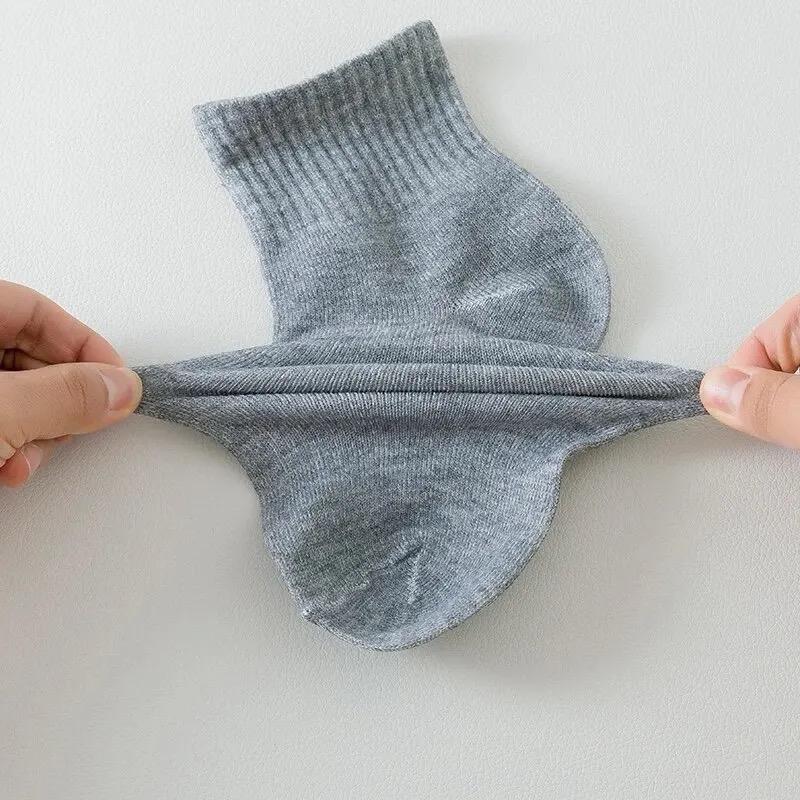 Unisex Socks Cotton Business Mid Length Soft and Warm Autumn/winter Solid Color Casual Socks Plain black plain white socks  Spandex pair of Menswear 4