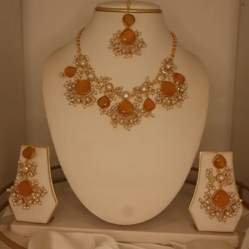 Stone & Pearl Pakistani/Indian Jewellery set 1
