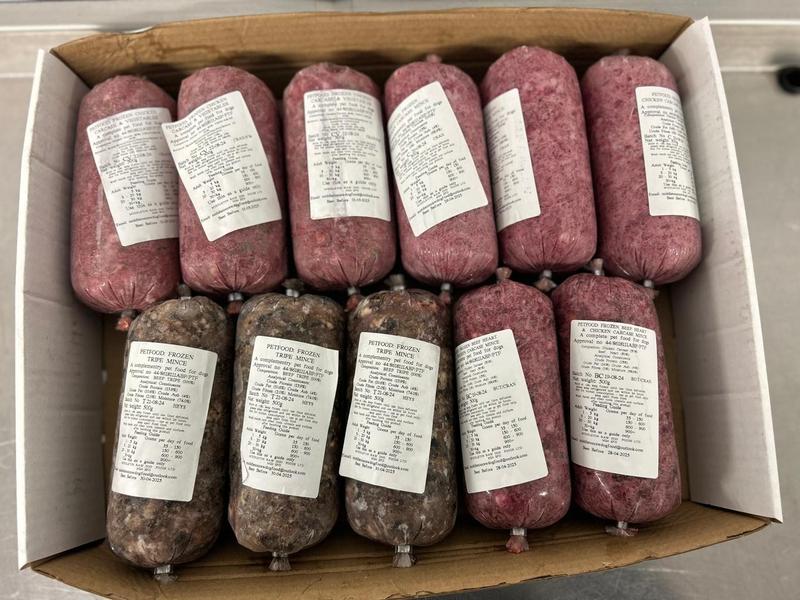 Frozen Raw Dog Food Variety Pack - 24 Rolls (500g Each, 12kg Total) - Includes Chicken, Chicken & Veg, Tripe, Beef & Chicken Flavours) BARF Diet 8