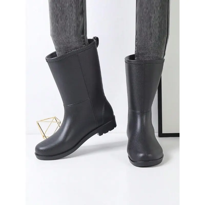 Women's Mid-Calf Rain Boots, Waterproof Rain Shoes With Thermal Lined, Anti-Slip Soft Bottom Half-Tube Water Boots Black 2