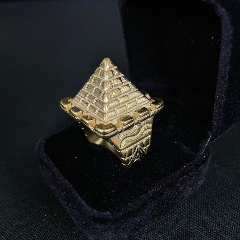 Pyramid Castle Ring Stainless steel Gold Plated 3
