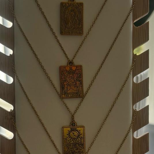 Tarot Card Necklace - Perfect for Any Occasion 1