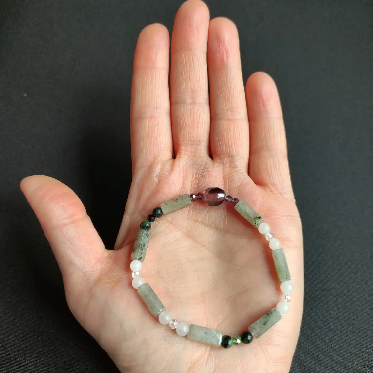 MintWish.you Natural Gemstone Bead Stretch Boho Chakra Colour Meditation Bracelet - Purple spark,  17cm circumference