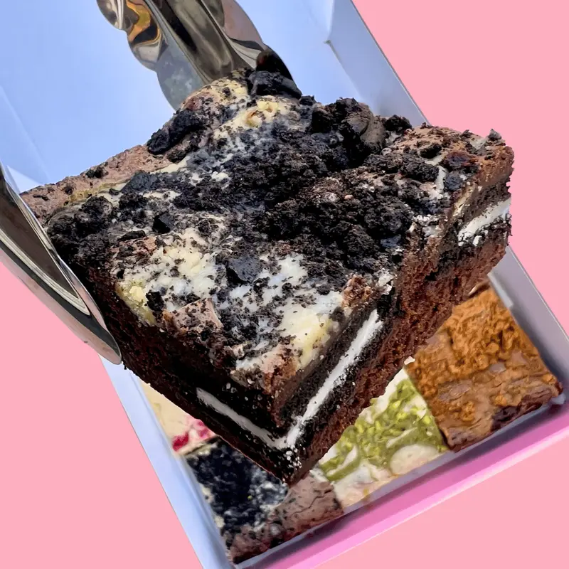 Blondies Bakes - Brownie & Blondie Mixed Box - 9 Flavours 6
