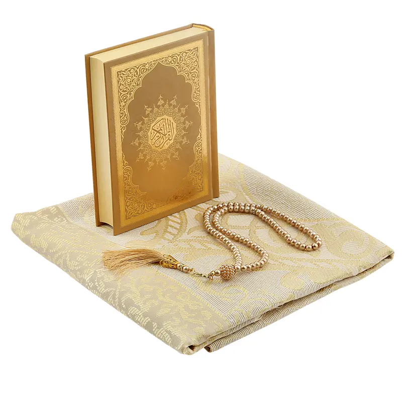 Small Gold Deluxe Quran Giftset 0