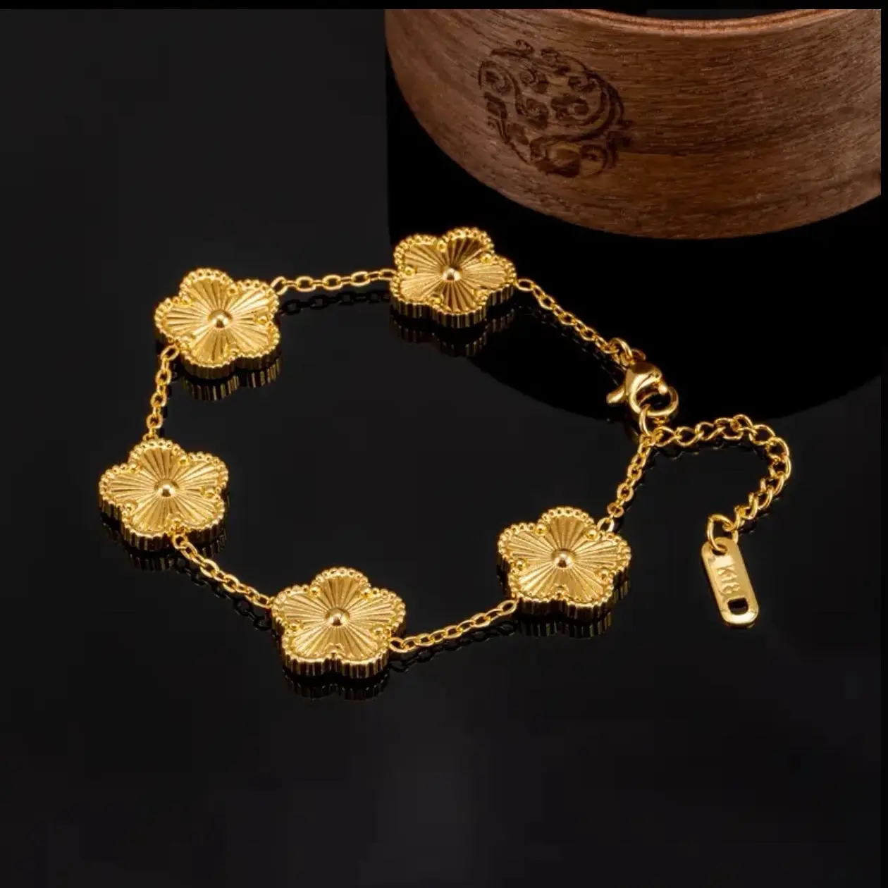 Valentines  Pentaphyllum Flower Bracelet, Golden Plated Stainless Steel Elegant Hand Jewelry, Fashion Accessories Christmas Birthday Valentine's Day Gift For Women/Man Engagement