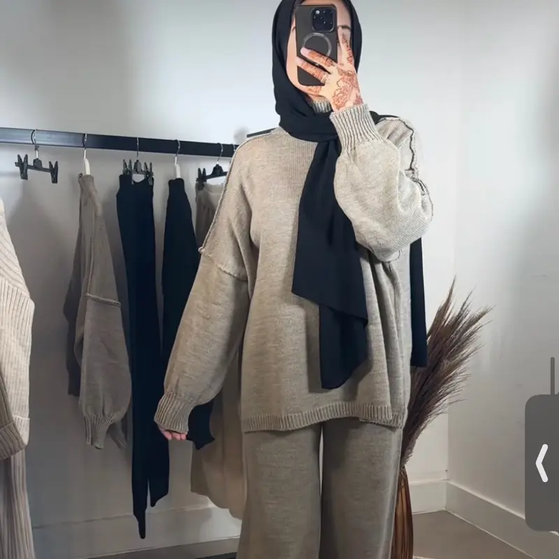 Round high neck knit Coord set 7
