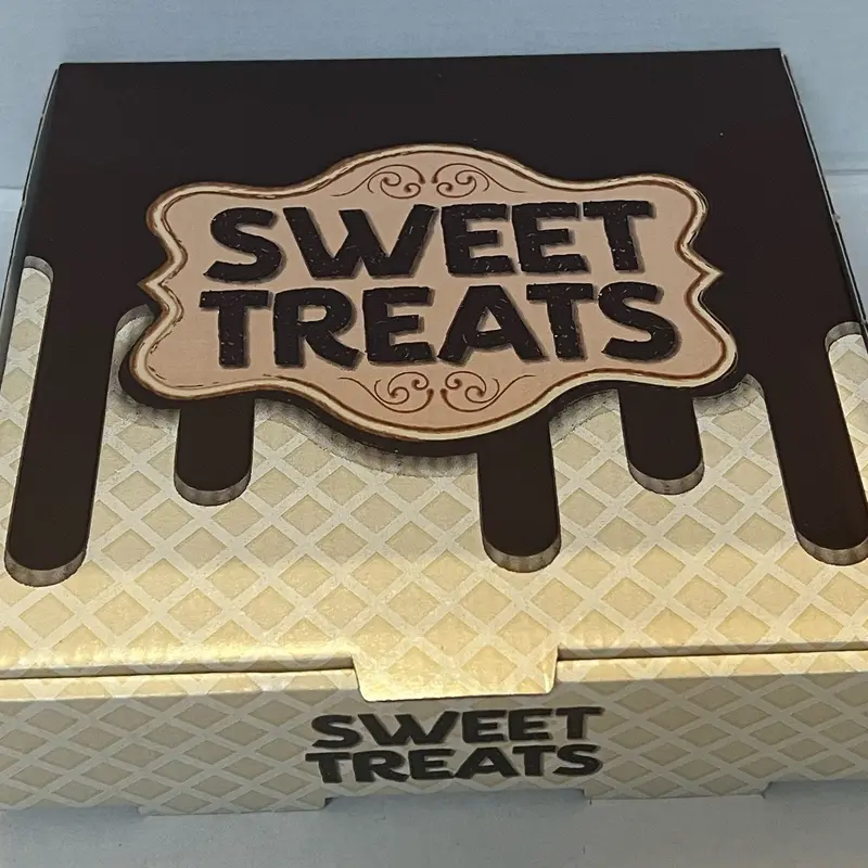 Back to school chocolate gift box.  The perfect novelty gift for anyone in your life! For birthdays, Christmas and Easter! A delicious sweet snack in a choice of flavours. 4