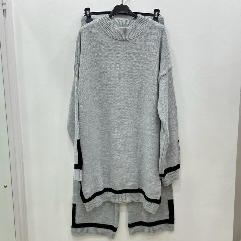 Women's Knit Co-ord with contrasting Stripe Design - Loose Fit 5