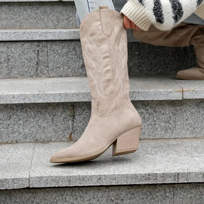 Ladies westren style cowboy boots 2