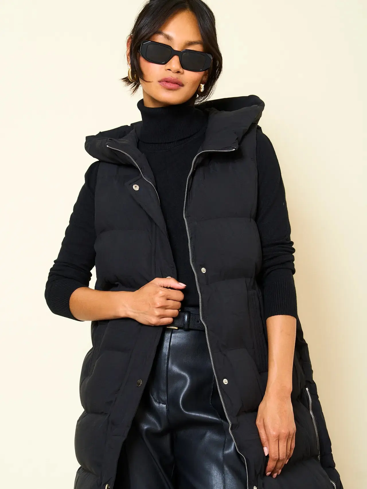 SilkFred Sleeveless Longline Padded Puffer Gilet Jacket In Black Womenswear Knit Piece Style Casual Fashion