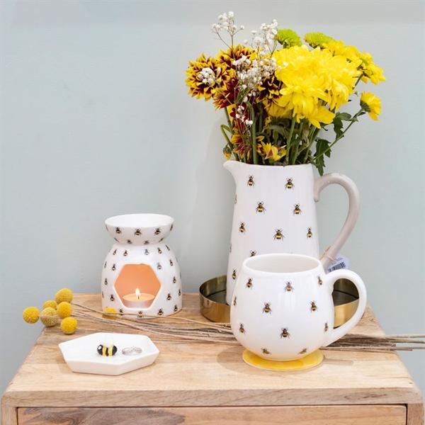 All Over Bee Print Oil Burner 4