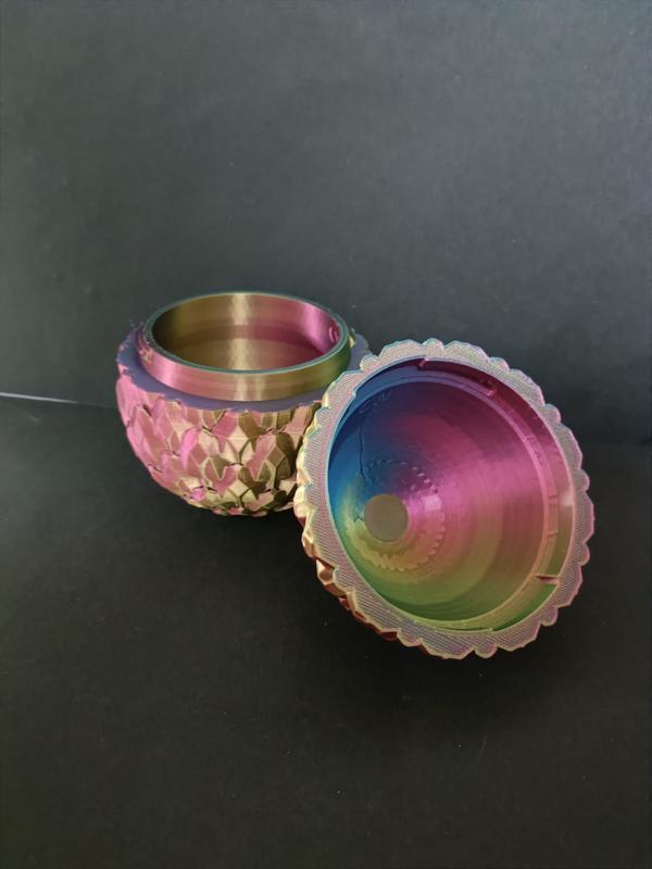 3D Printed Dragon Egg, multicolour, dragons, sensory toy, flexi dragon 4