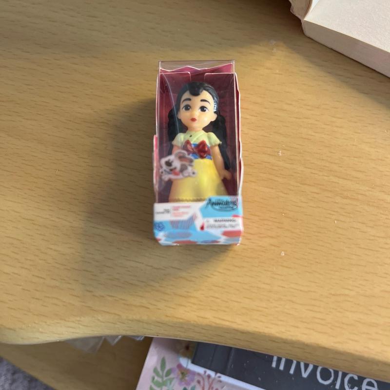 Mini collection figures. 0