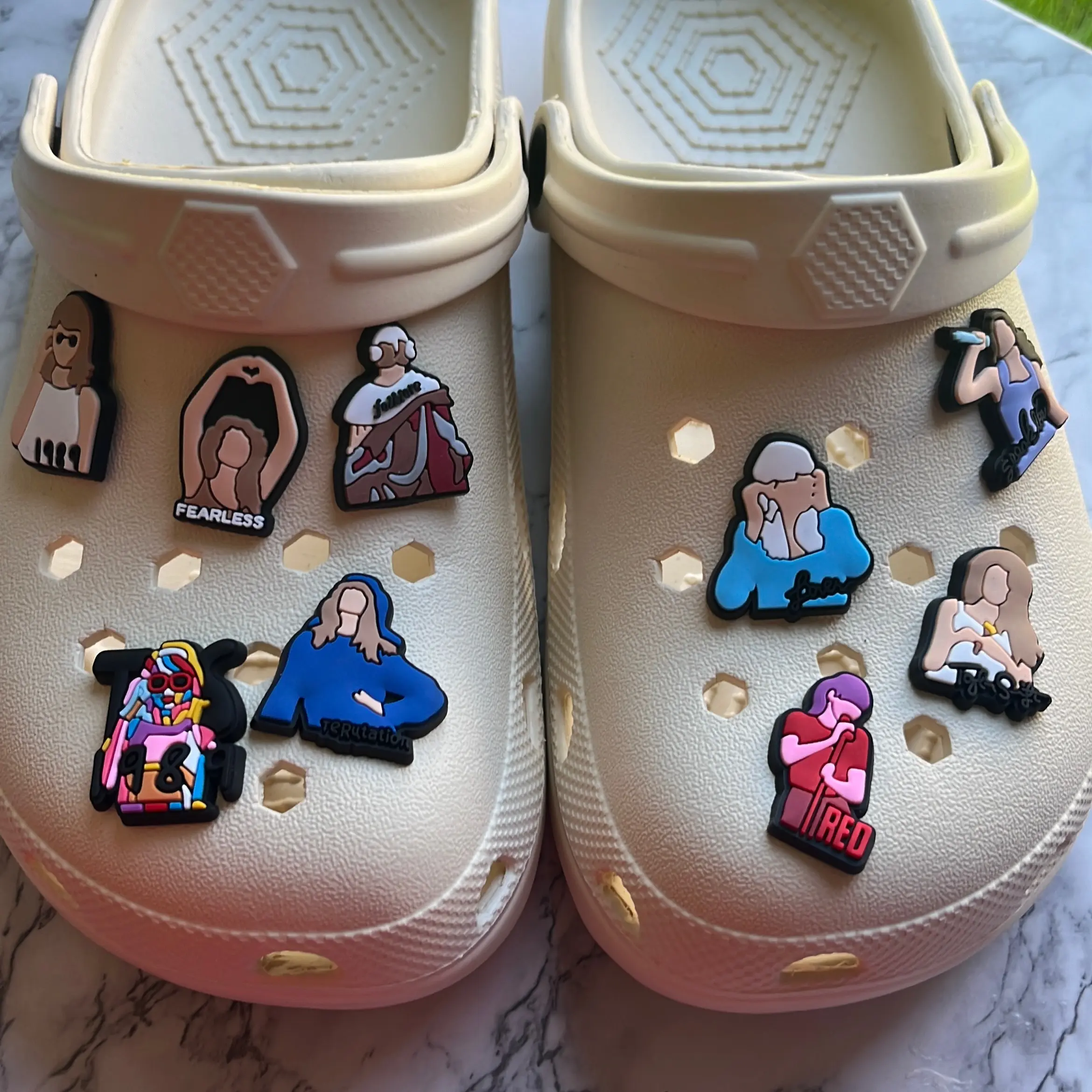 Taylor Swift Croc charms **NEW IN**