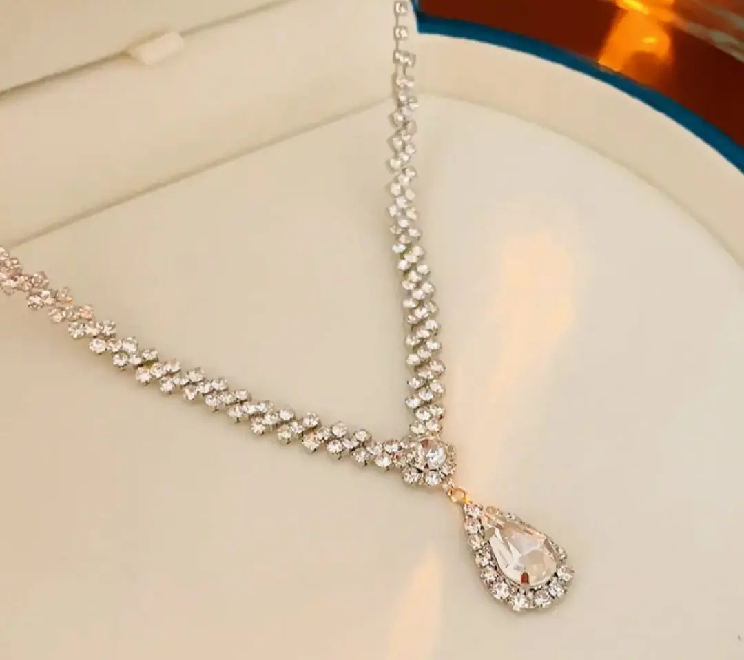 Eid Gift Crystal Diamonte Rhinestone Necklace Set and Earings Bridal Set Wedding Evening Party Engagement Anniversay Birthday Gift for her/mom Chic Jewelry Set Fashion Accessory Trendy Jewellery