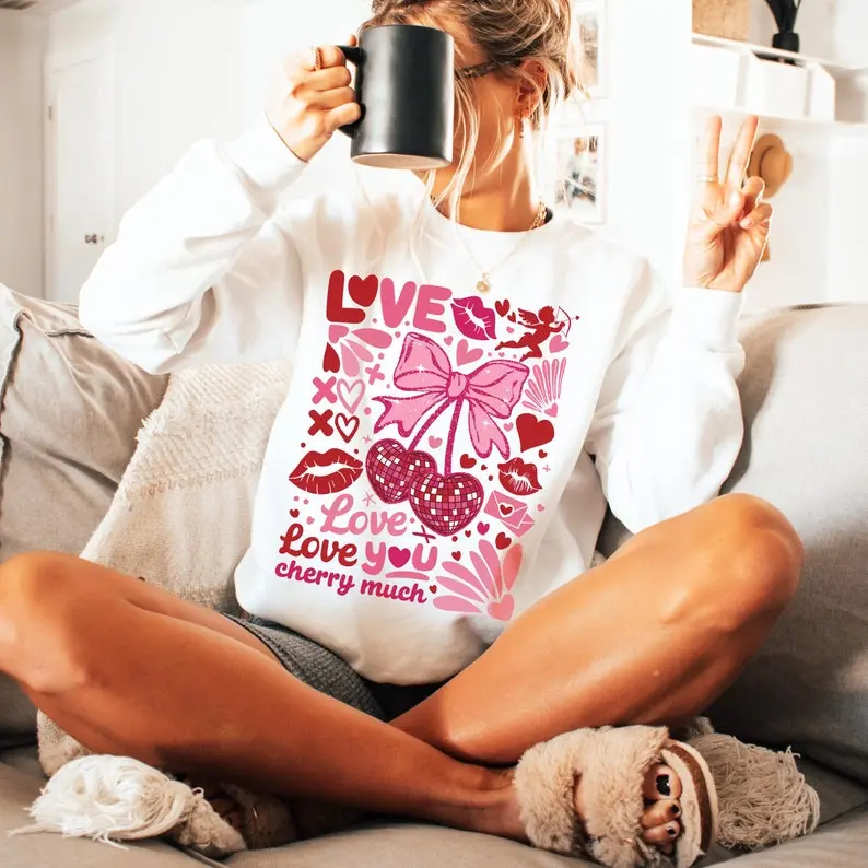 Checkered Valentine's day Heart Coquette bow Sweatshirt, Retro Valentine Shirt, Valentine's Day Sweater, Valentine Love Sweater, valentine's day bow Sweatshirt