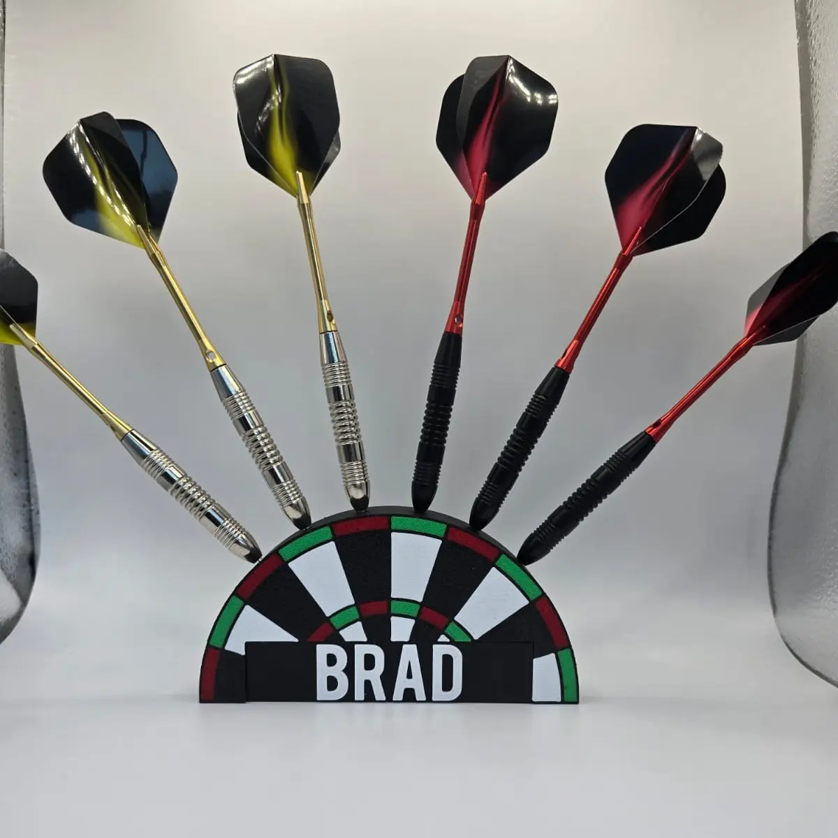 Personalisable Dart Holder | Dartboard Inspired Dart Stand Customizable Dart Gift | Perfect Organiser for Dart Lovers | Games Room Gift | Personalised Dart Display