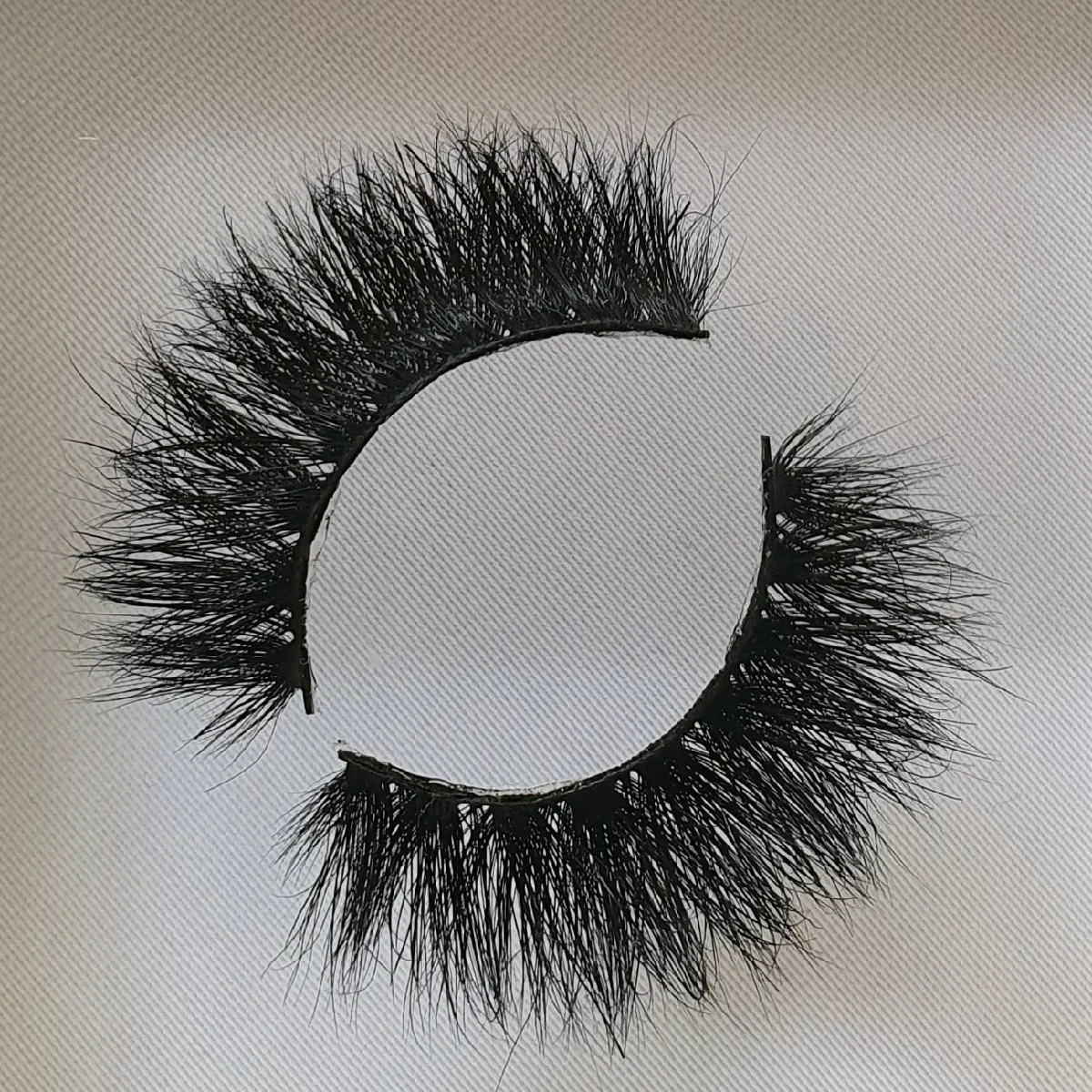 Strip lashes, false eyelashes, lash extensions, for volume and enhancement